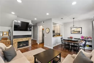 Photo #2: OC26110888 Listing