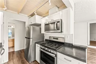 Photo #5: OC26110940 Listing 