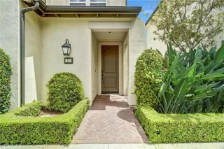 Photo #1: OC26110995 Listing