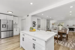 Photo #5: OC26111067 Listing 