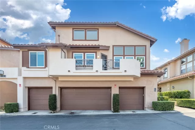 MLS: OC26111169 Condo For Sale