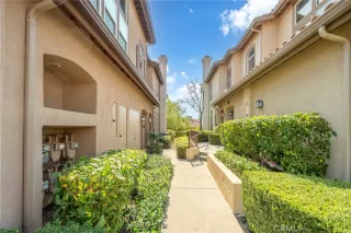 Photo #2: OC26111169 Listing