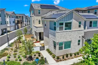 Photo #2: OC26111287 Listing