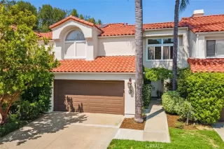 Photo #2: OC26111296 Listing