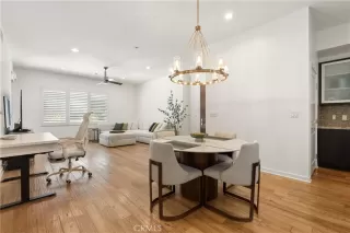 Photo #4: OC26111395 Listing