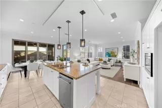 Photo #4: OC26111617 Listing
