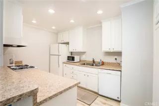 Photo #6: OC26111740 Listing