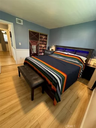 Photo #1: OC26111924 Listing