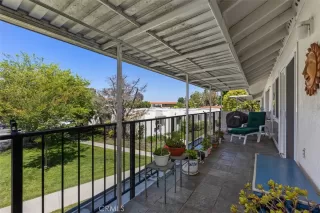 Photo #6: OC26112396 Listing