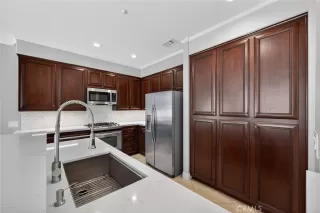 Photo #5: OC26112493 Listing