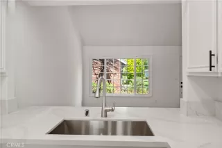 Photo #6: OC26112609 Listing