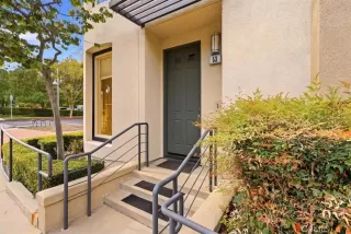 Photo #3: OC26112640 Listing