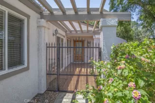 Photo #2: OC26112810 Listing