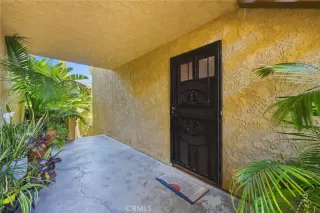 Photo #4: OC26112834 Listing