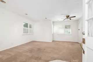 Photo #4: OC26112954 Listing