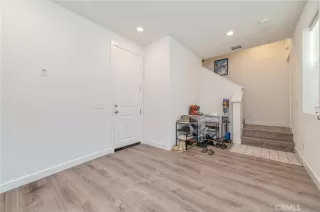 Photo #5: OC26113038 Listing 