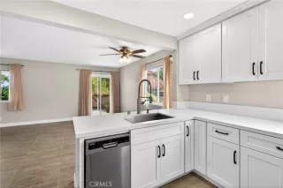 Photo #4: OC26113048 Listing 