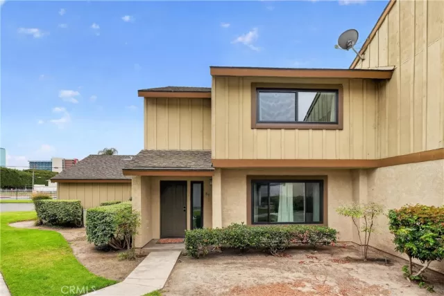MLS: OC26113152 Condo For Sale