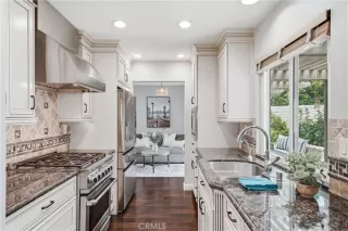 Photo #4: OC26113857 Listing