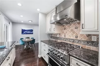 Photo #6: OC26113857 Listing