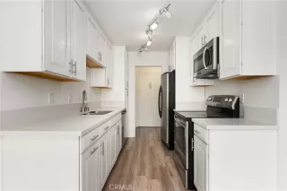 Photo #6: OC26113884 Listing