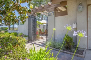 Photo #2: OC26113930 Listing