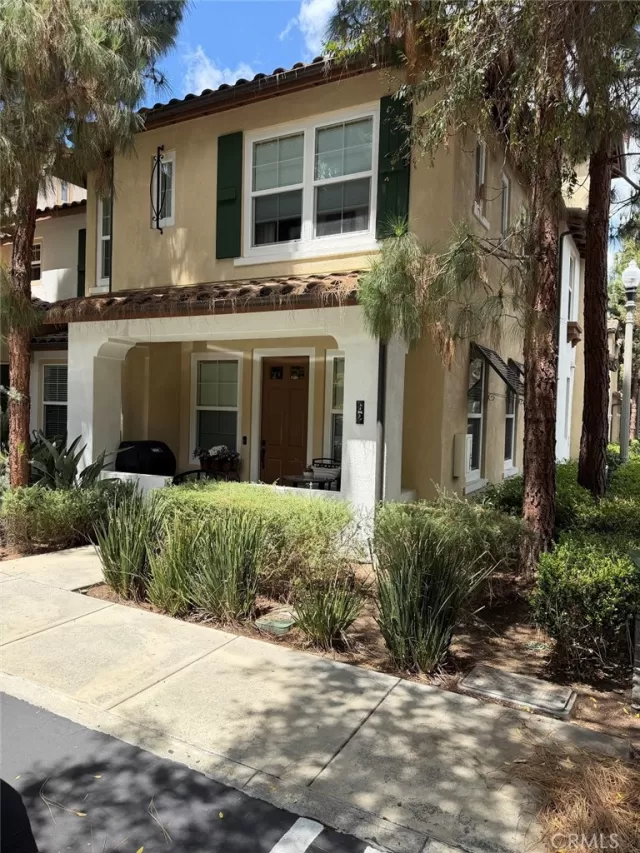MLS: OC26114167 Condo For Sale