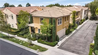 Photo #2: OC26114227 Listing 