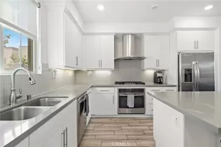 Photo #4: OC26114400 Listing 