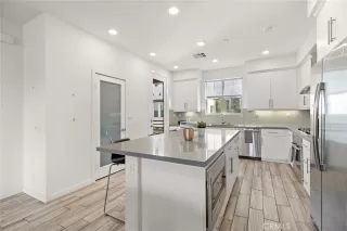 Photo #5: OC26114400 Listing 