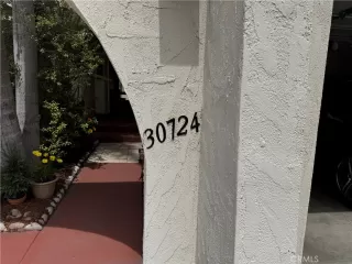 Photo #1: OC26114900 Listing