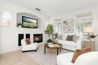 Photo #2: OC26114916 Listing