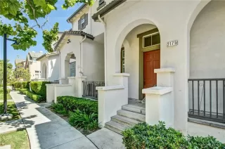 Photo #4: OC26114991 Listing
