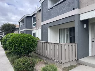 Photo #3: OC26115530 Listing 