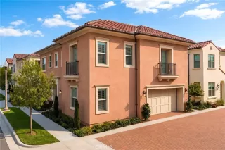 Photo #2: OC26116450 Listing
