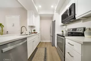 Photo #3: OC26116789 Listing