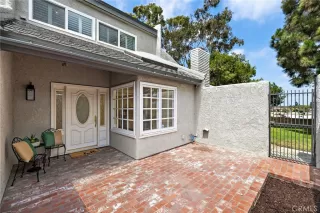 Photo #2: OC26116921 Listing 