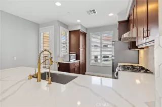 Photo #3: OC26117040 Listing
