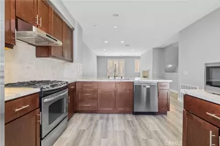 Photo #5: OC26117040 Listing