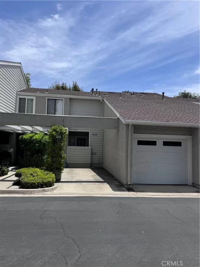 MLS: OC26117114 Condo For Sale