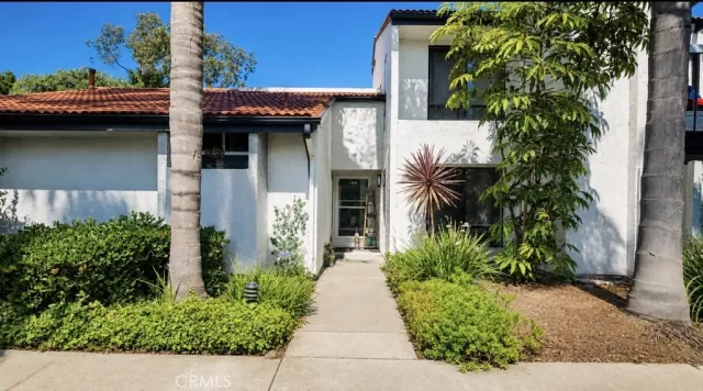 MLS: OC26117178 Condo For Sale