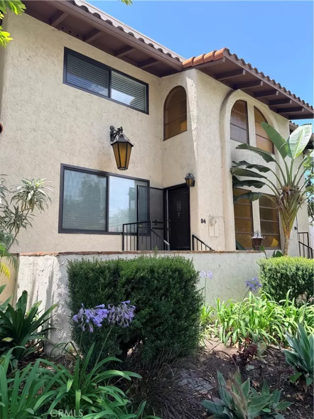 MLS: OC26117422 Condo For Sale