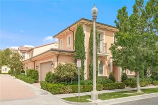 Photo #2: OC26117477 Listing 