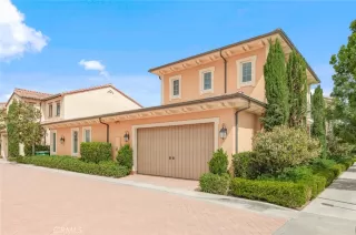 Photo #3: OC26117477 Listing 