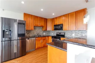 Photo #6: OC26117533 Listing 