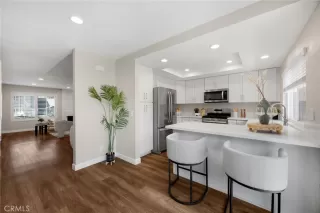 Photo #2: OC26117592 Listing