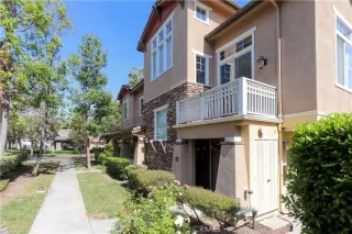 Photo #2: OC26118043 Listing