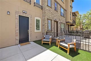 Photo #5: OC26118069 Listing