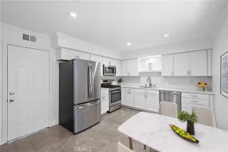 Photo #1: OC26118218 Listing