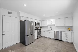 Photo #2: OC26118218 Listing